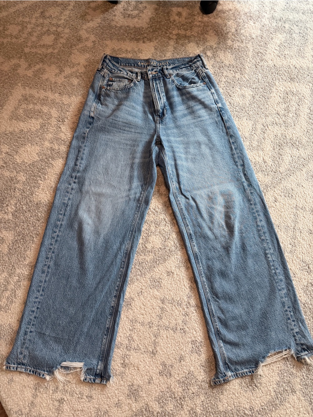 American Eagle Super High-Rise Baggy Light Wash Wide Leg Jeans - Blue